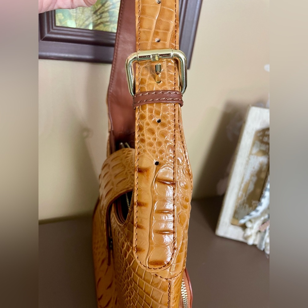 🚨SALE! Concealed Carrie Crocodile Print Leather Purse (NO CALLOUTS) - Picture 6 of 16